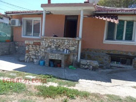 Casa Kuklen, región Plovdiv