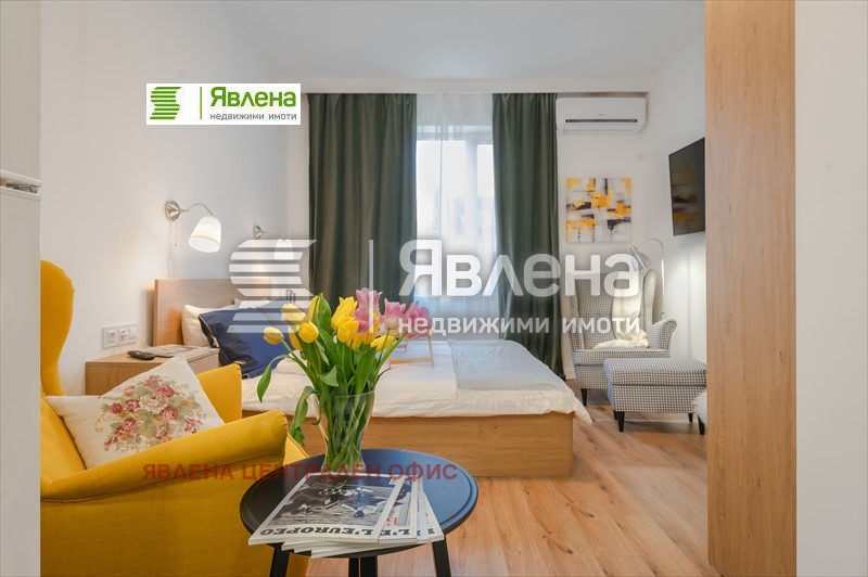 Продава  1-стаен, град София, Център •  119 000 EUR • ID 55990539 — holmes.bg - [1] 