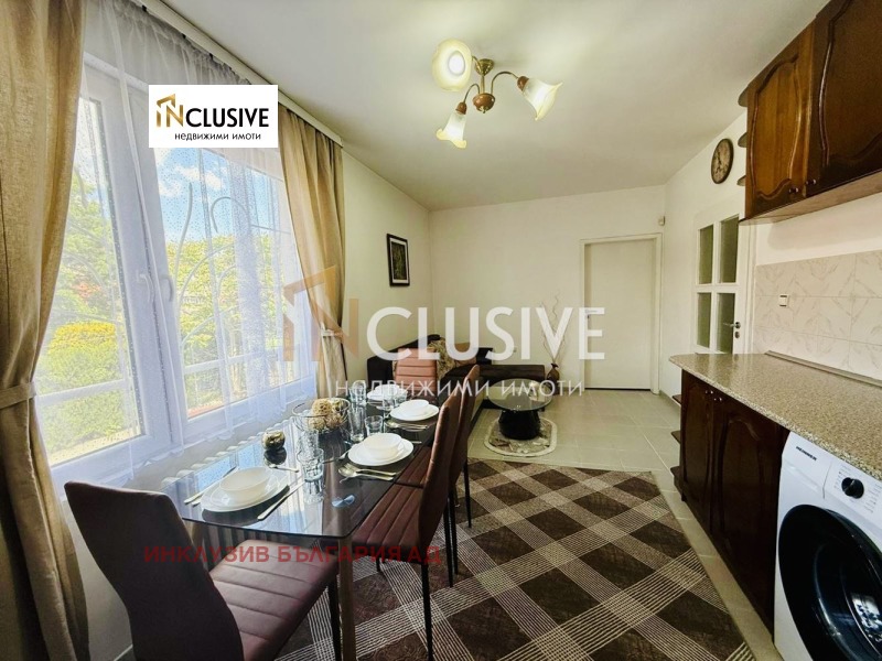 Продава  2-стаен град София , Център , 65 кв.м | 18333547