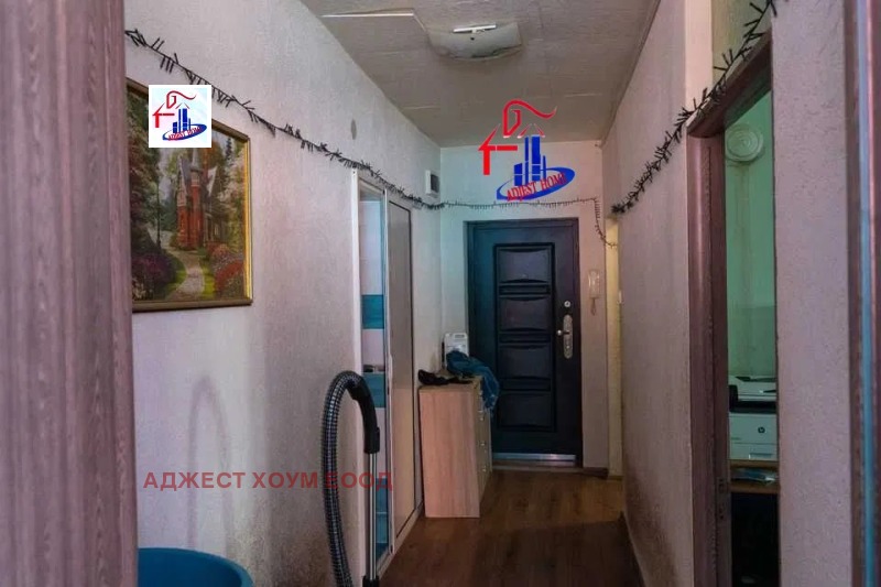 Продава  3-стаен град Шумен , Център , 94 кв.м | 22219438 - изображение [10]