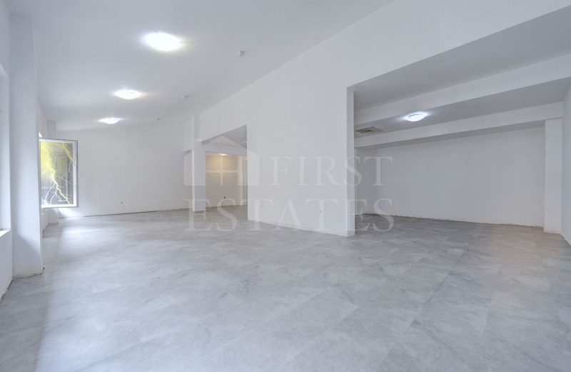 Te koop  Kantoor Sofia , Mladost 4 , 246 m² | 80600233 - afbeelding [2]