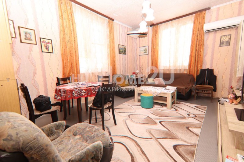 Продаја  Хоусе Флоор Софија , Центар , 84 м2 | 21753722