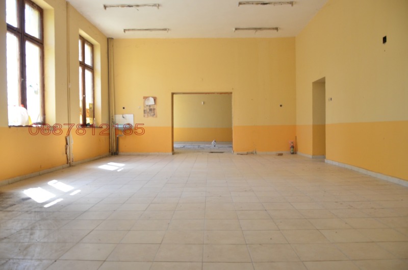 Продава ПРОМ. ПОМЕЩЕНИЕ, гр. Горна Оряховица, област Велико Търново, снимка 6 - Производствени сгради - 53410063