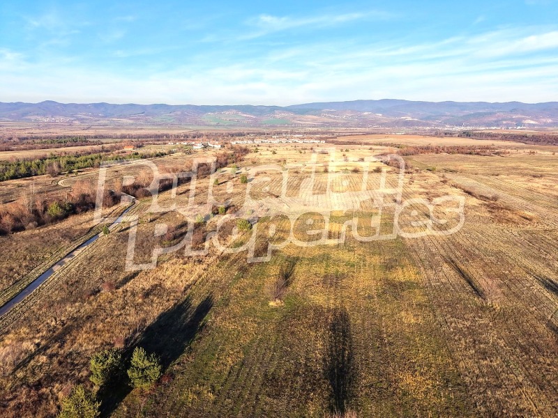 Продава ПАРЦЕЛ, гр. Долна баня, област София област, снимка 5 - Парцели - 52749370