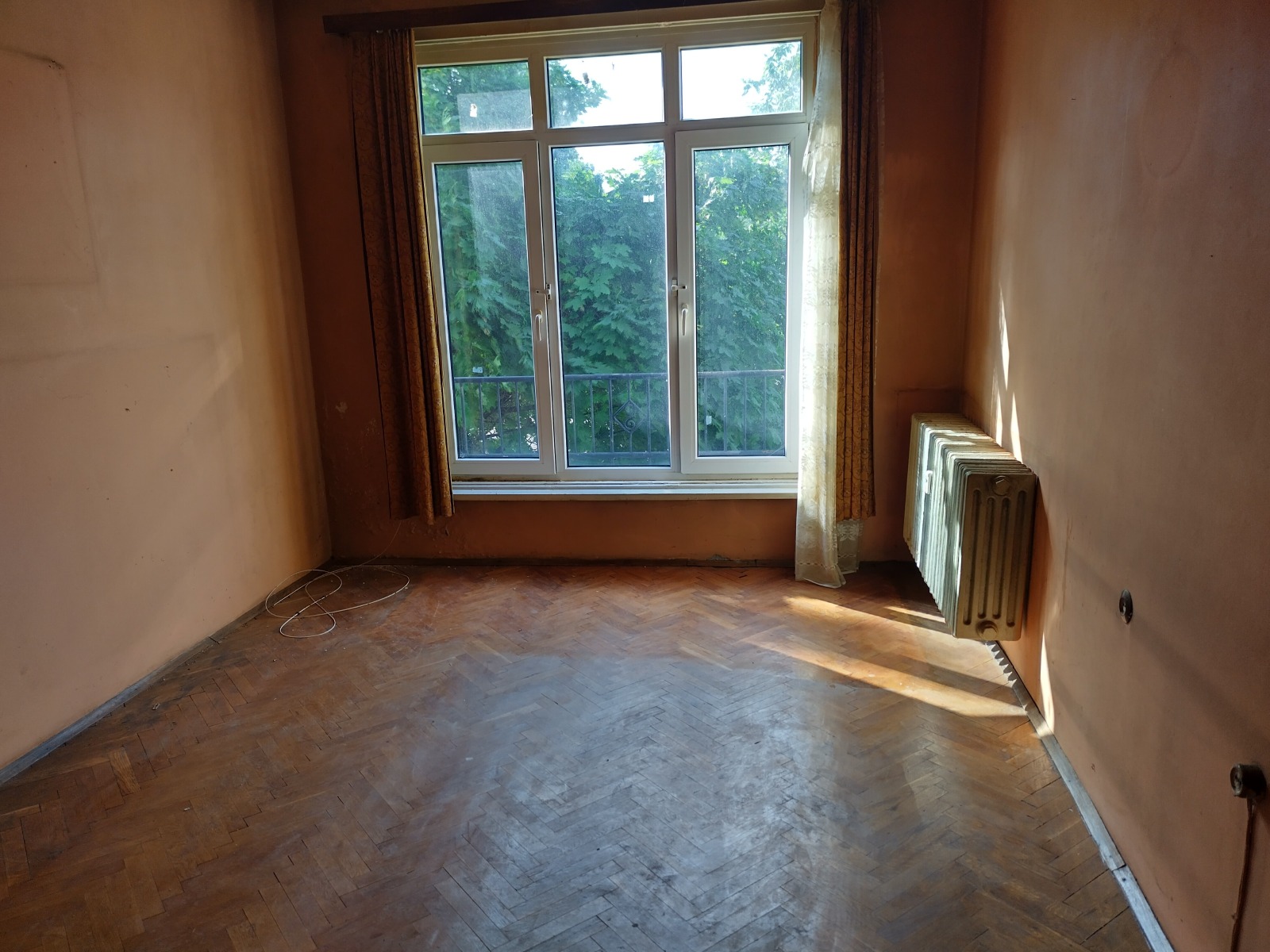 Продава 3-СТАЕН, гр. София, Медицинска академия, снимка 2 - Апартаменти - 55476978