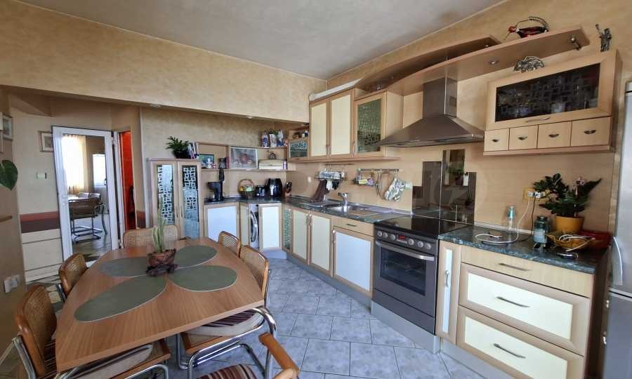 Продава 3-СТАЕН, гр. Варна, м-т Салтанат, снимка 2 - Апартаменти - 56214828