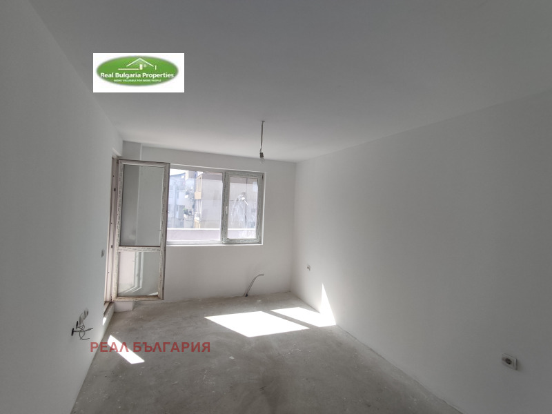 Na prodej  1 ložnice Ruse , Vazraždane , 58 m2 | 82206674 - obraz [8]