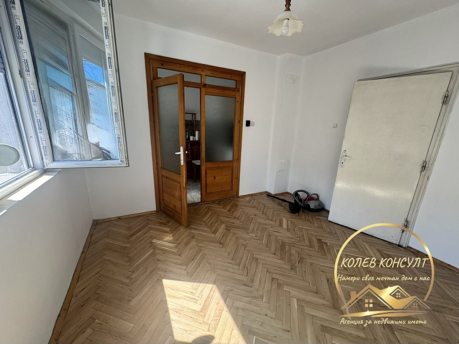 Продава 2-СТАЕН, гр. Димитровград, област Хасково, снимка 2 - Апартаменти - 54529204