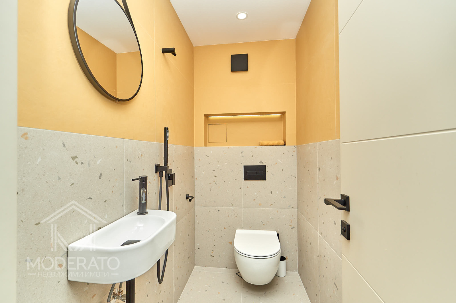 Продава МНОГОСТАЕН, гр. Бургас, Център, снимка 11 - Апартаменти - 54143042