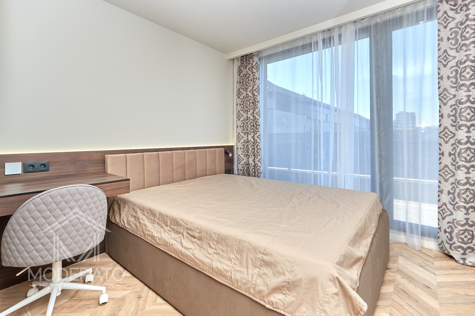 Продава МНОГОСТАЕН, гр. Бургас, Център, снимка 7 - Апартаменти - 54143042