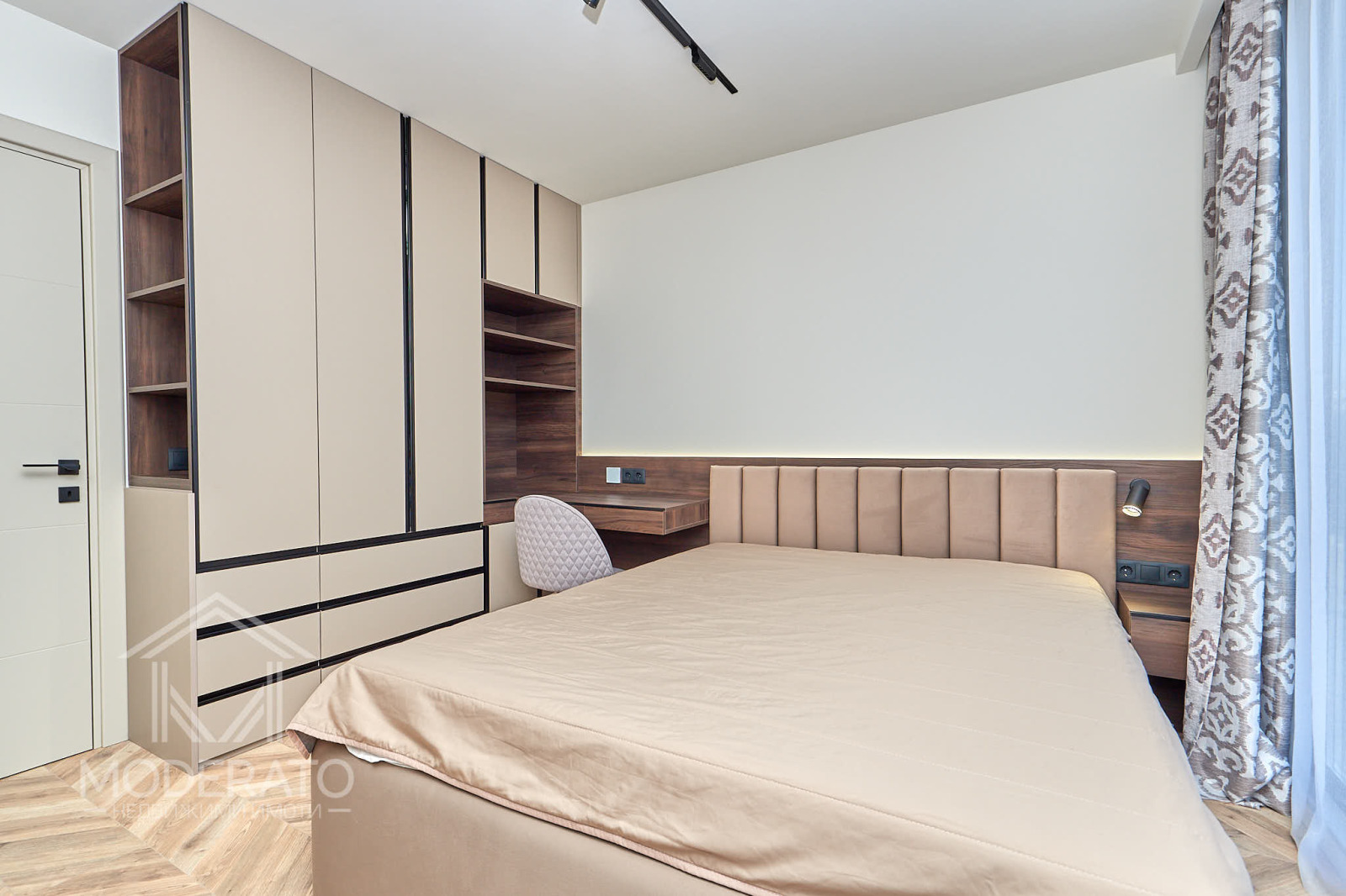 Продава МНОГОСТАЕН, гр. Бургас, Център, снимка 8 - Апартаменти - 54143042