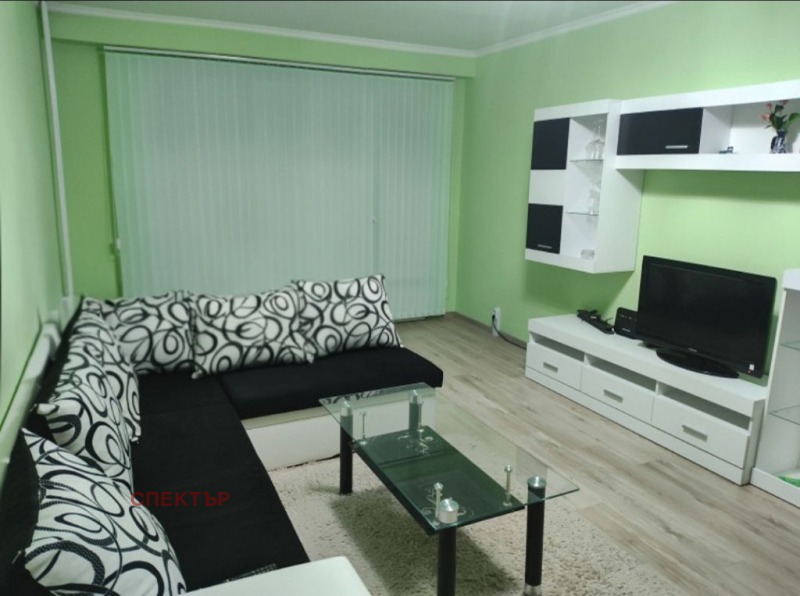 Продава 2-СТАЕН в град Перник, Изток - 66 кв.м / 110 000 € » 215 141.30 лв., СПЕКТЪР