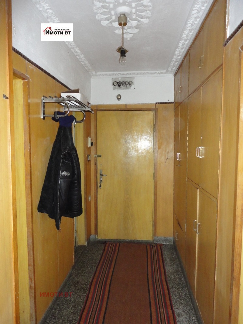 Продава 3-СТАЕН, гр. Велико Търново, Колю Фичето, снимка 4 - Апартаменти - 53085798