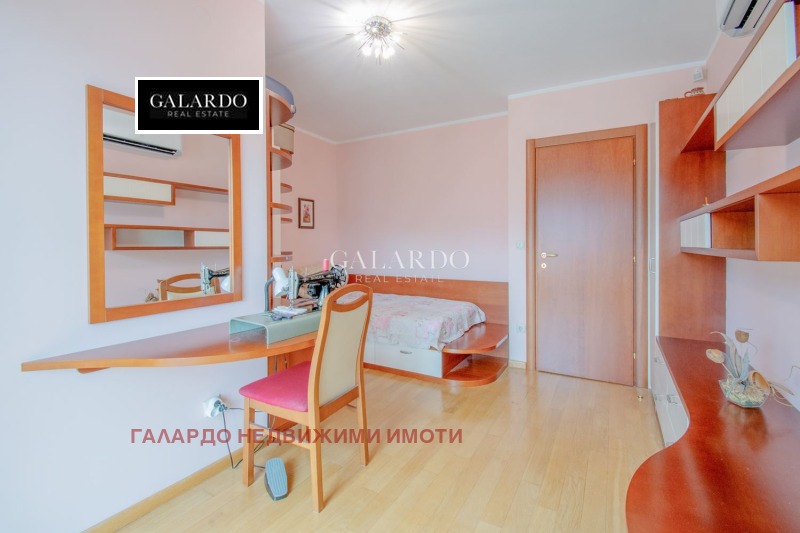 Продава 4-СТАЕН, гр. София, Иван Вазов, снимка 11 - Апартаменти - 52979310