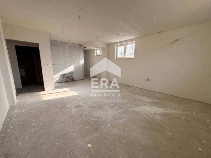 Продава ОФИС, гр. Варна, Изгрев, снимка 3 - Офиси - 54606887