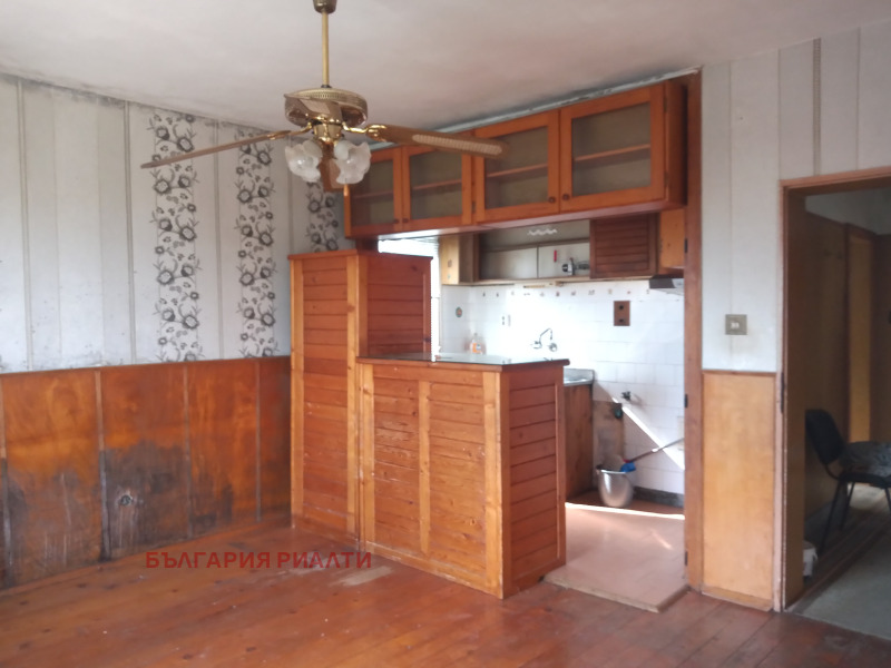 Продава ЕТАЖ ОТ КЪЩА, гр. София, гр. Нови Искър, снимка 4 - Етаж от къща - 53243238