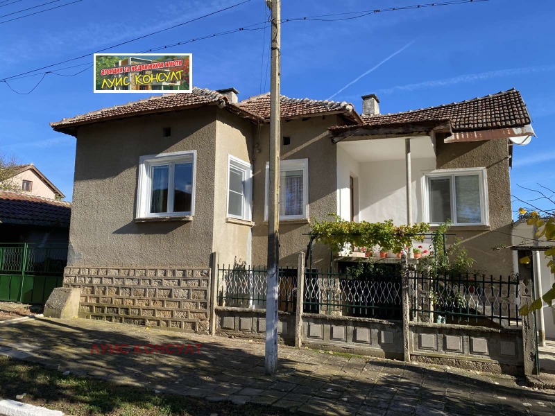 Продава КЪЩА, област Монтана, с. Вирове • 110000 лв. / 56242.11 € • 19219950 1