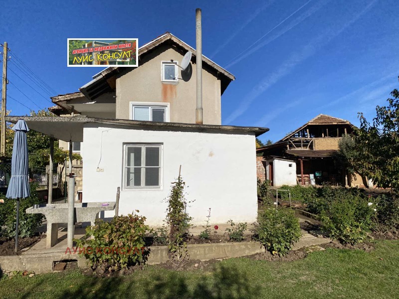 Продава КЪЩА, с. Вирове, област Монтана, снимка 3 - Къщи - 52232396