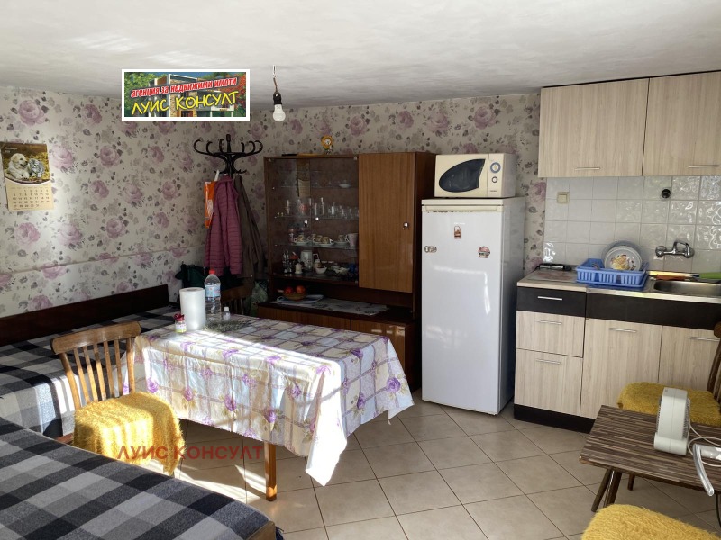 Продава КЪЩА, с. Вирове, област Монтана, снимка 12 - Къщи - 52232396