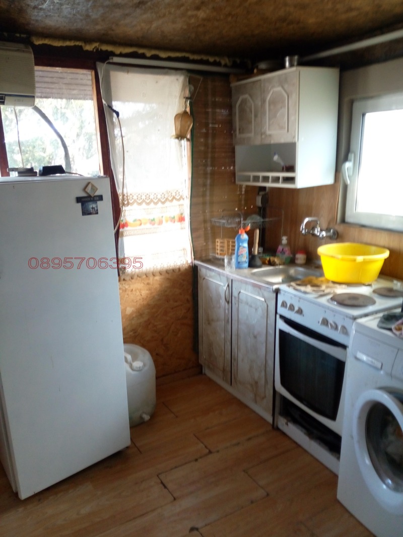 Продава ВИЛА, гр. Тутракан, област Силистра, снимка 5 - Вили - 53539057