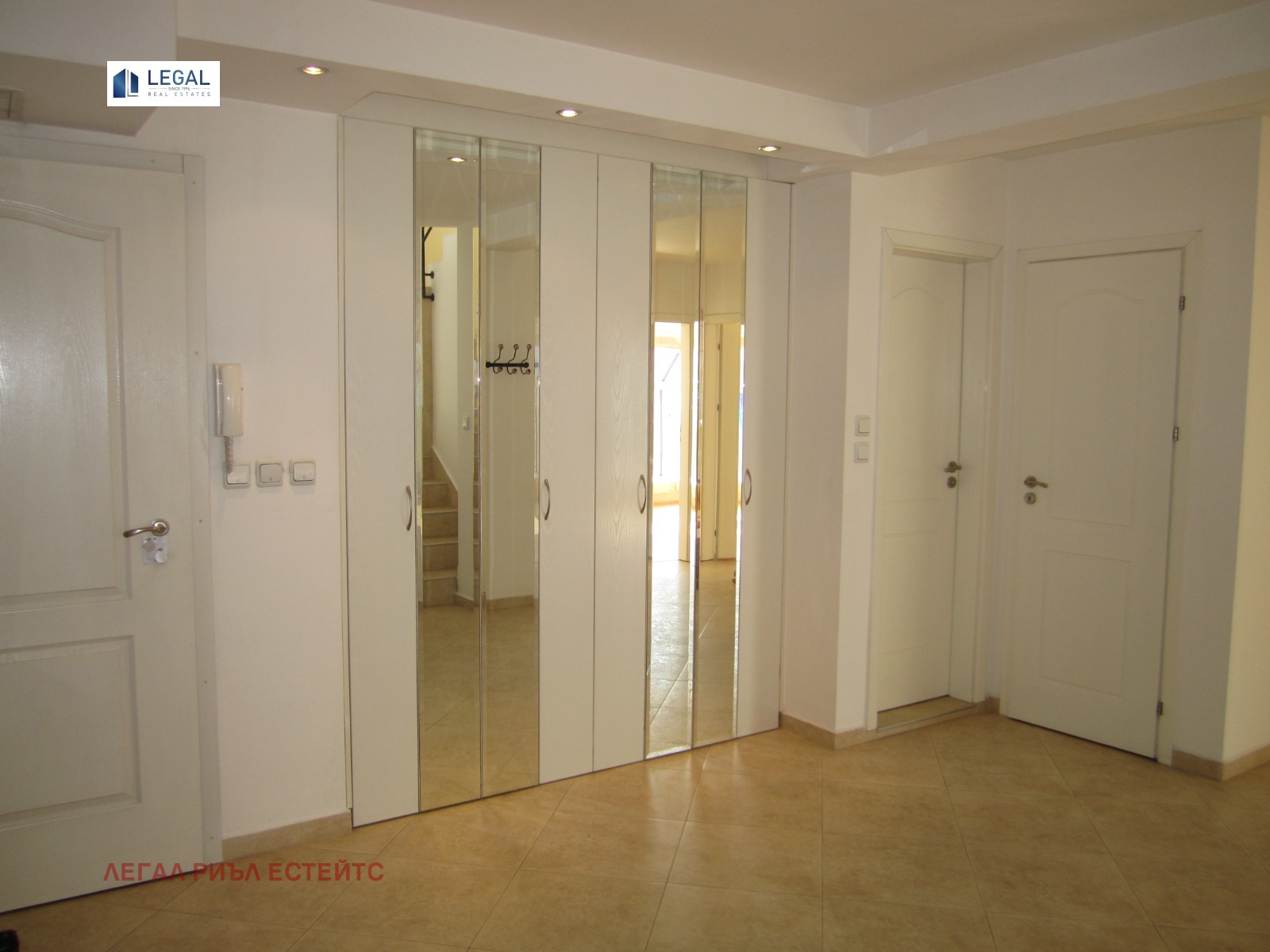 Продава МНОГОСТАЕН, гр. София, Лозенец, снимка 2 - Апартаменти - 56038544