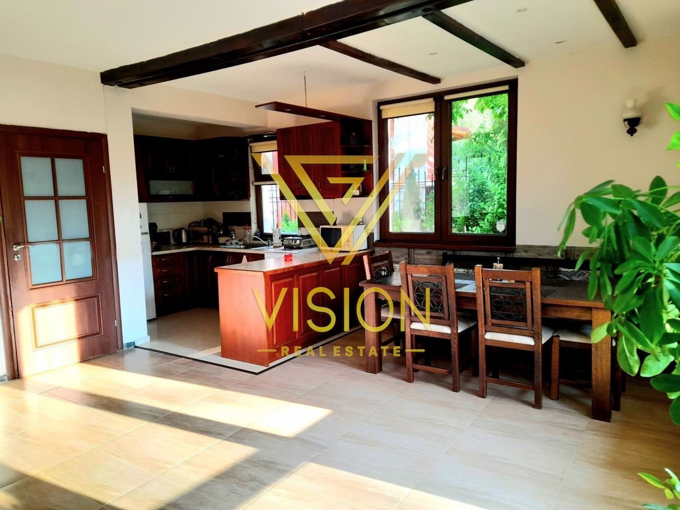 Продава КЪЩА, с. Шкорпиловци, област Варна