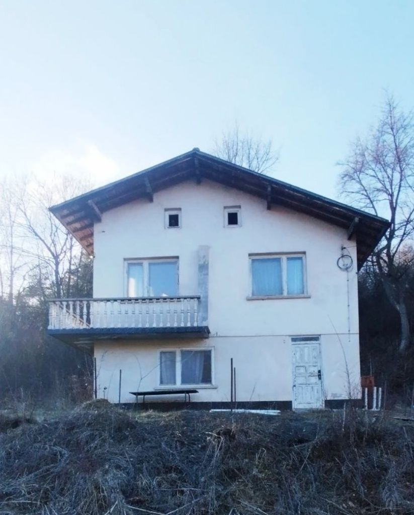 Продава КЪЩА, с. Студена, област Перник, снимка 2 - Къщи - 56544968