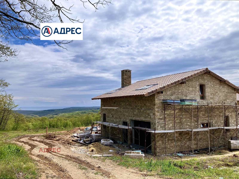 Продава КЪЩА в област Варна, с. Приселци - 251 кв.м / 259 000 € » 506 559.97 лв., АДРЕС