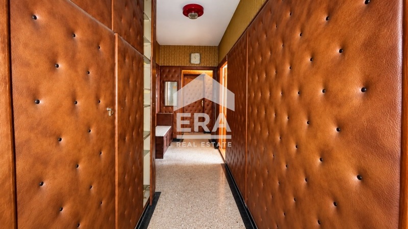 Продава 3-СТАЕН, гр. Търговище, Център, снимка 13 - Апартаменти - 56457423
