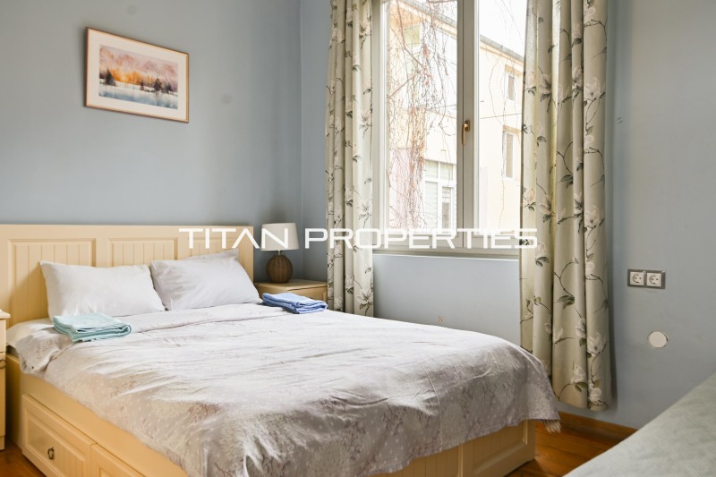 Продава КЪЩА, гр. София, Център, снимка 3 - Къщи - 52386894