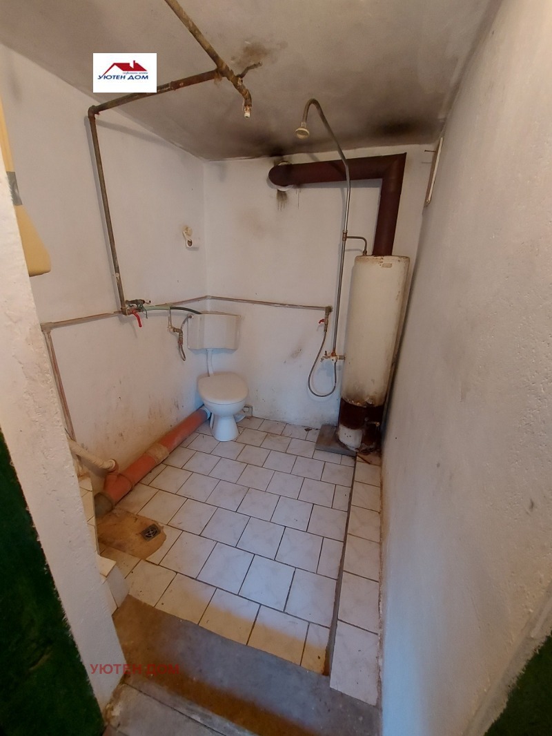 Продава КЪЩА, с. Радко Димитриево, област Шумен, снимка 15 - Къщи - 52388791