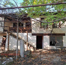 Продажба на имоти в с. Кирилово, област Стара Загора - изображение 2 