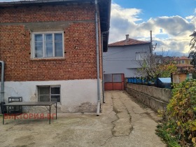 Casa Brestovica, região Plovdiv 1