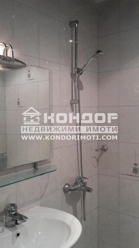 En venta  2 dormitorios Plovdiv , Trakiya , 103 metros cuadrados | 49041038 - imagen [15]