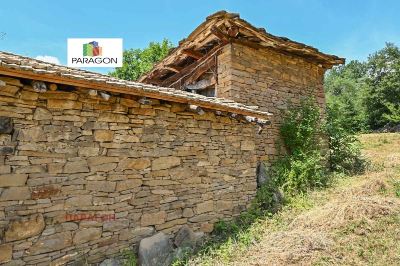 In vendita  Casa regione Gabrovo , Uzunite , 200 mq | 52394609