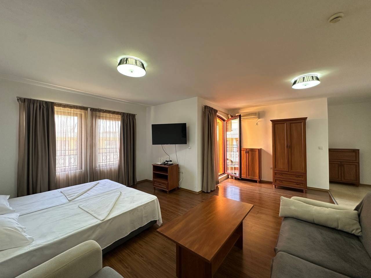 Продава 2-СТАЕН, гр. Ахелой, област Бургас, снимка 3 - Апартаменти - 56193005