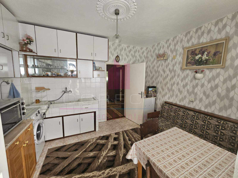Продава 3-СТАЕН в град Русе, Център - 100 кв.м / 152 000 € » 297 286.16 лв., КОРЕКТА ЕСТЕЙТ