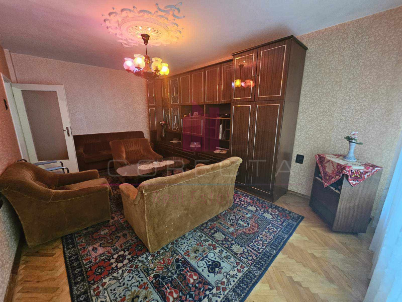 De vânzare  2 dormitoare Ruse , Țentâr , 100 mp | 47860222 - imagine [6]