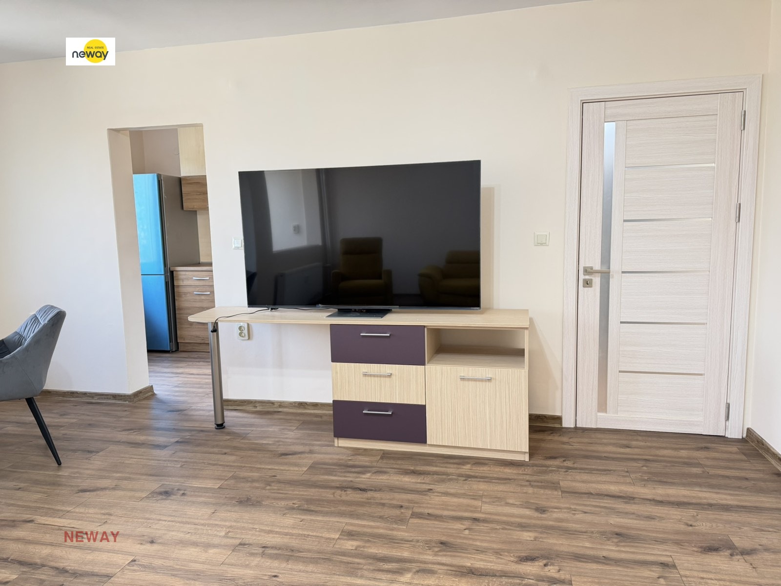 Продава 3-СТАЕН, гр. Плевен, Идеален център, снимка 3 - Апартаменти - 54189612