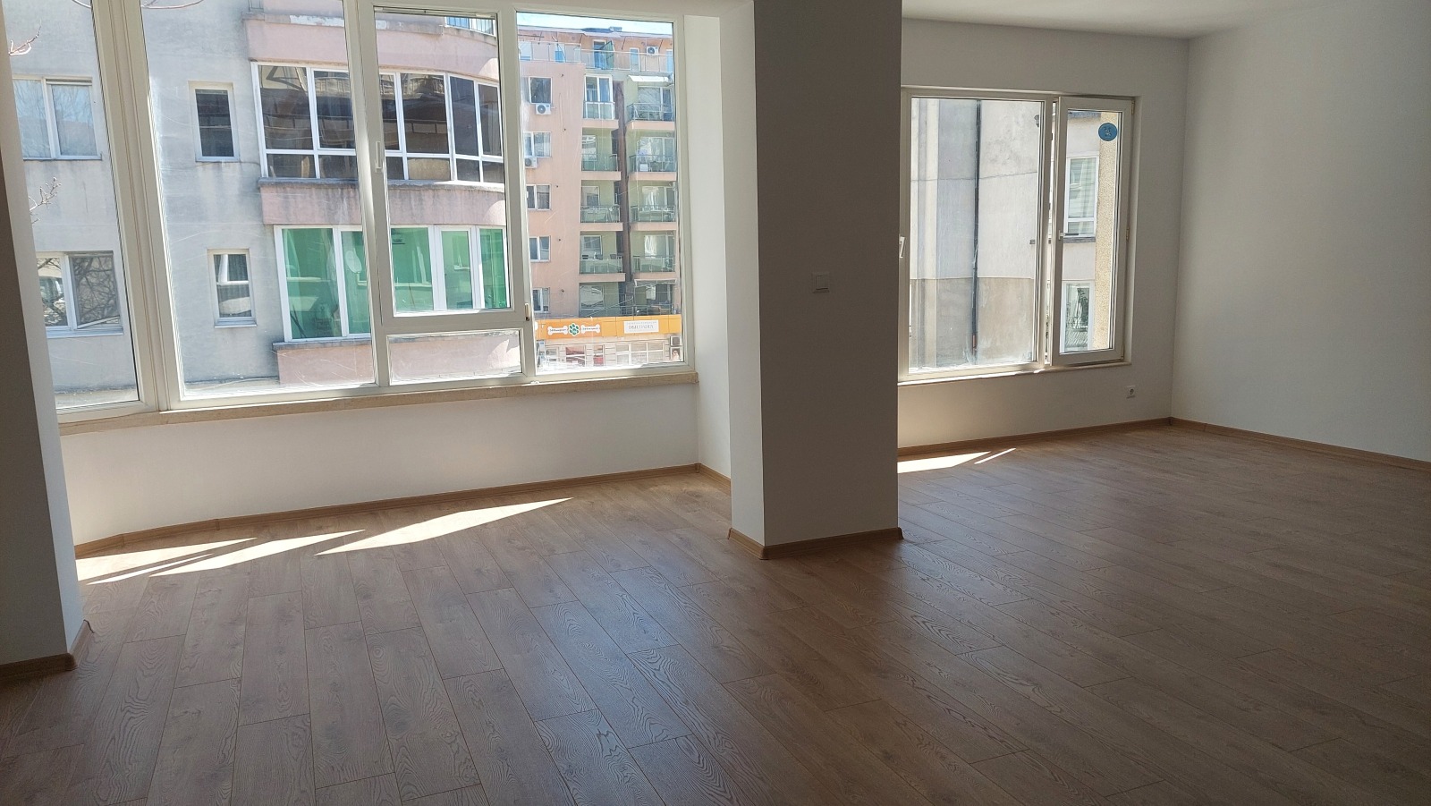 Продава 4-СТАЕН, гр. София, Манастирски ливади, снимка 2 - Апартаменти - 54109422