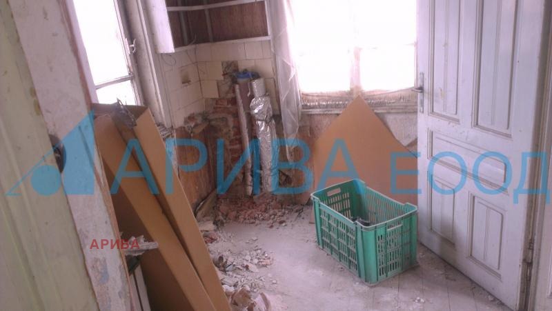 Продава КЪЩА, гр. Хасково, Любен Каравелов, снимка 10 - Къщи - 54059255