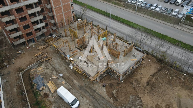 Продава 3-СТАЕН в град Плевен, Широк център - 83 кв.м / 99 732 € » 195 058.84 лв., АНДРОМЕДА ООД