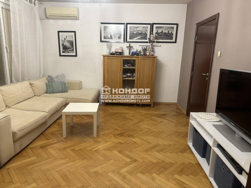 Satılık  2 yatak odası Plovdiv , Karşiyaka , 82 metrekare | 57298026 - görüntü [3]
