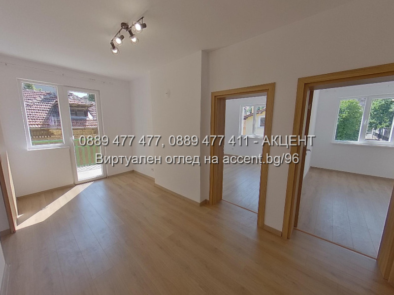 Продава  3-стаен град София , Център , 98 кв.м | 83104427