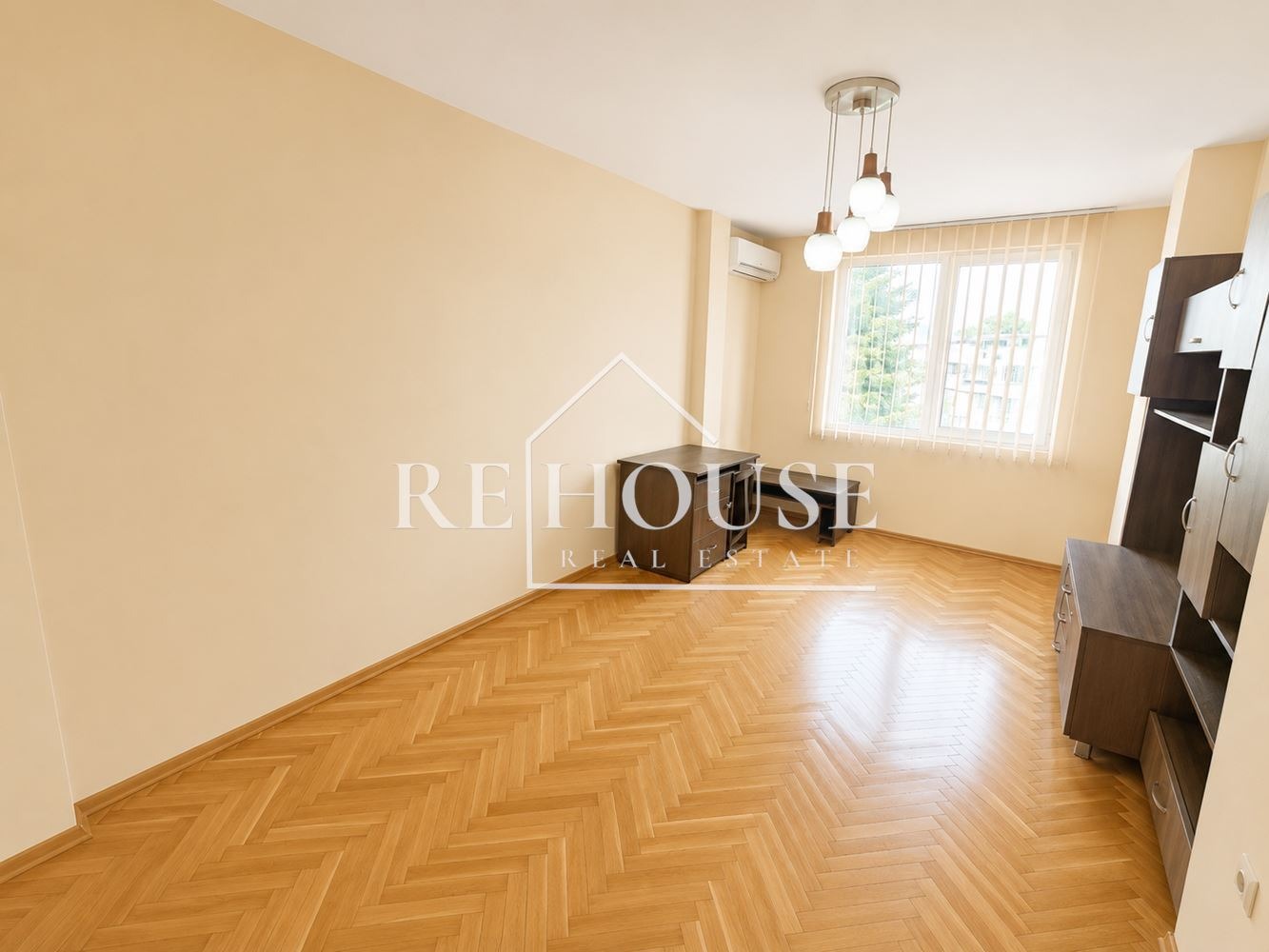 Продава 4-СТАЕН, гр. Варна, Окръжна болница-Генерали, снимка 3 - Апартаменти - 55414914