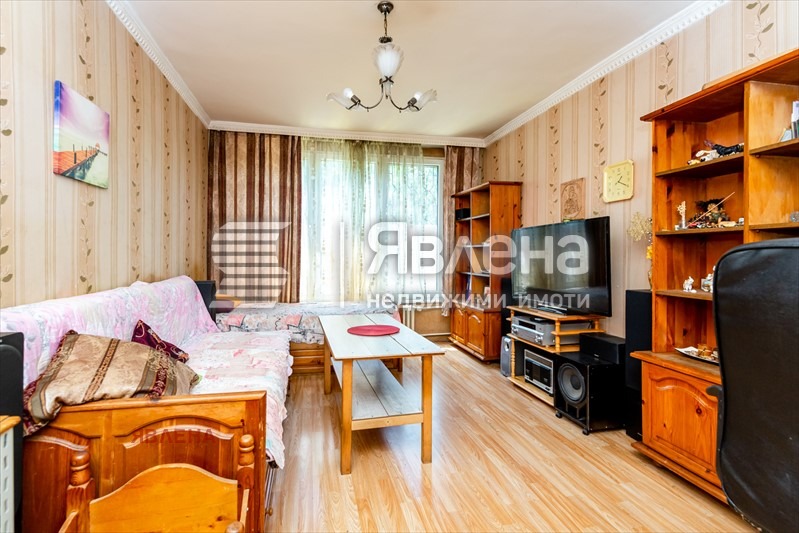 Продава 4-СТАЕН, гр. София, Хаджи Димитър, снимка 2 - Aпартаменти - 47262665