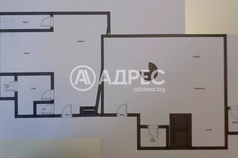 En venta  3+ dormitorios Sofia , Doktorski pametnik , 300 metros cuadrados | 77111884