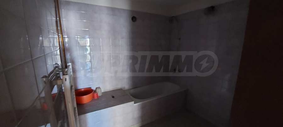 Продава ЕТАЖ ОТ КЪЩА, гр. Две могили, област Русе, снимка 10 - Етаж от къща - 54030168