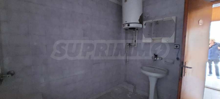 Продава ЕТАЖ ОТ КЪЩА, гр. Две могили, област Русе, снимка 11 - Етаж от къща - 54030168