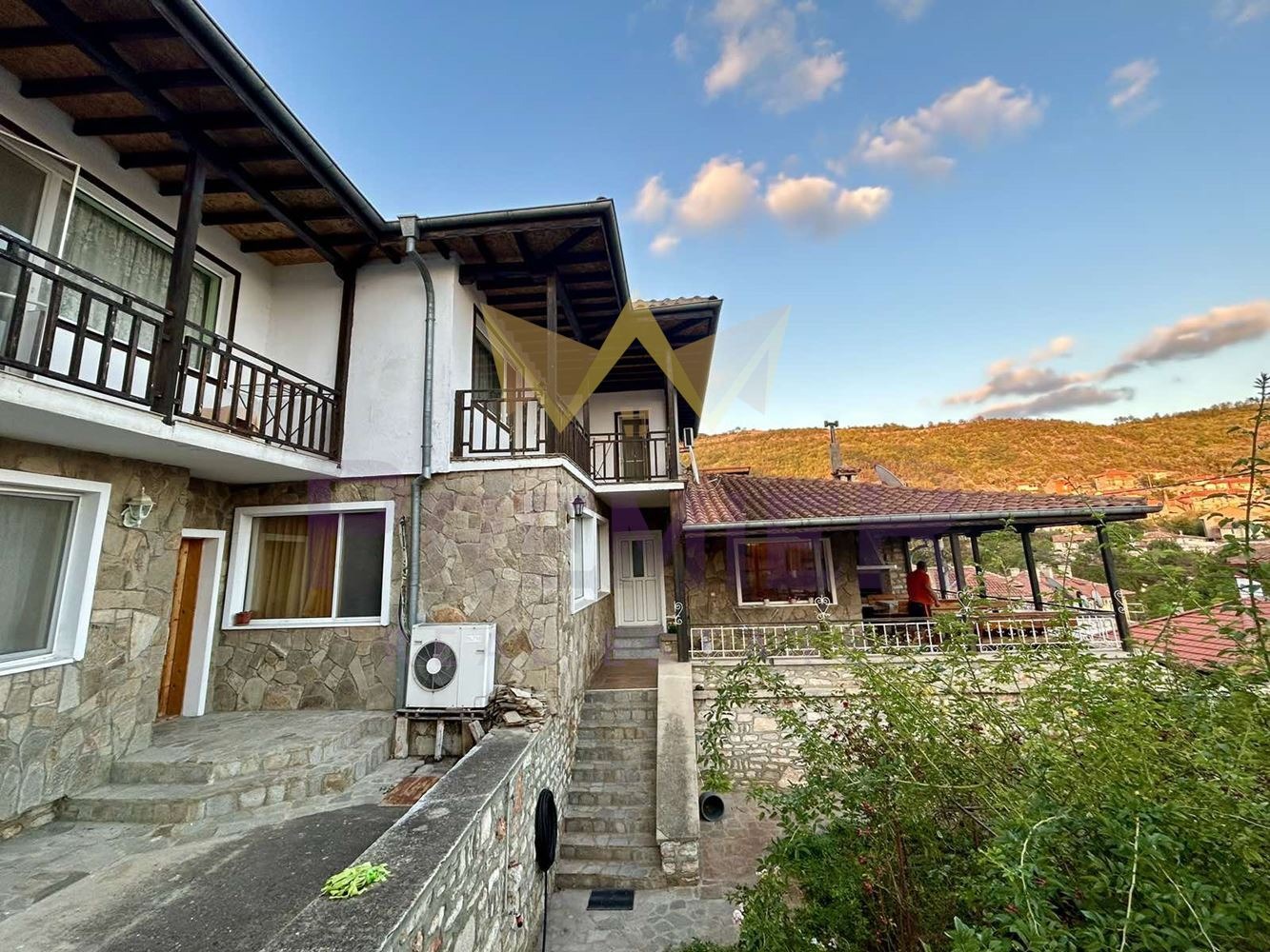 Продава КЪЩА, гр. Балчик, област Добрич, снимка 2 - Къщи - 54148304